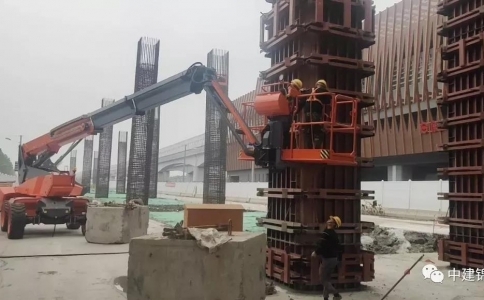 浙江鼎力*台新臂式高空作业平台交付上海中盛锦程工业设备有限公司