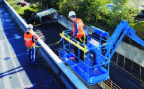 吉尼电动和双能源剪型高空作业平台